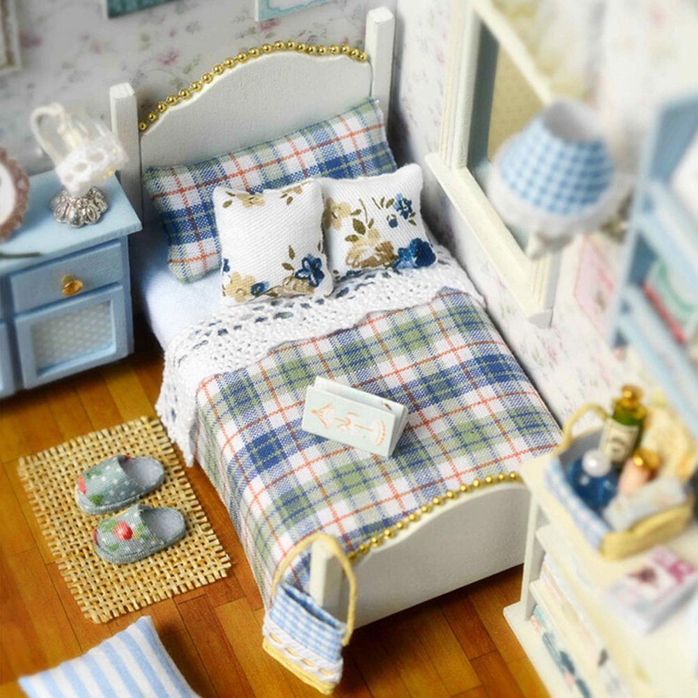 Mini Bed Room Dollhouse
