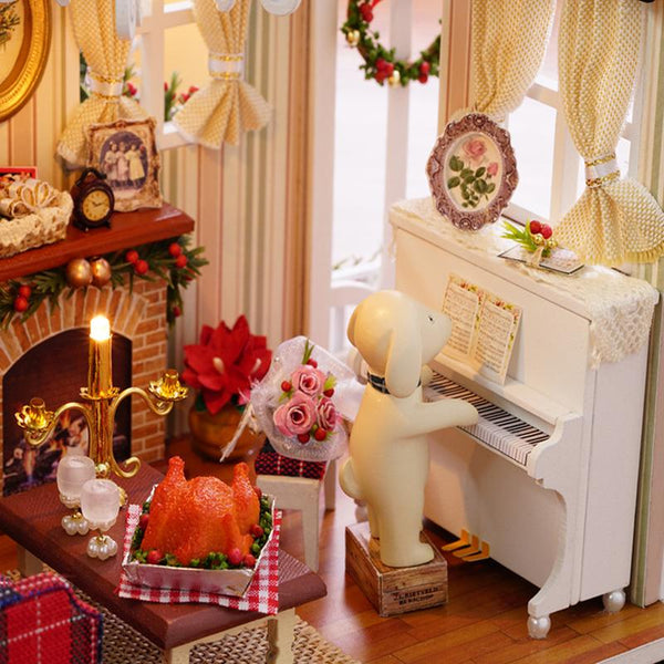 Christmas Themed Living Room Dollhouse